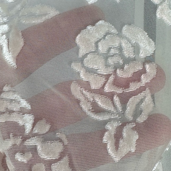 ABERCROMBIE & FITCH White Sheer Floral Lace Overlay Sleeveless Cami Blouse Sz M - Picture 5 of 10